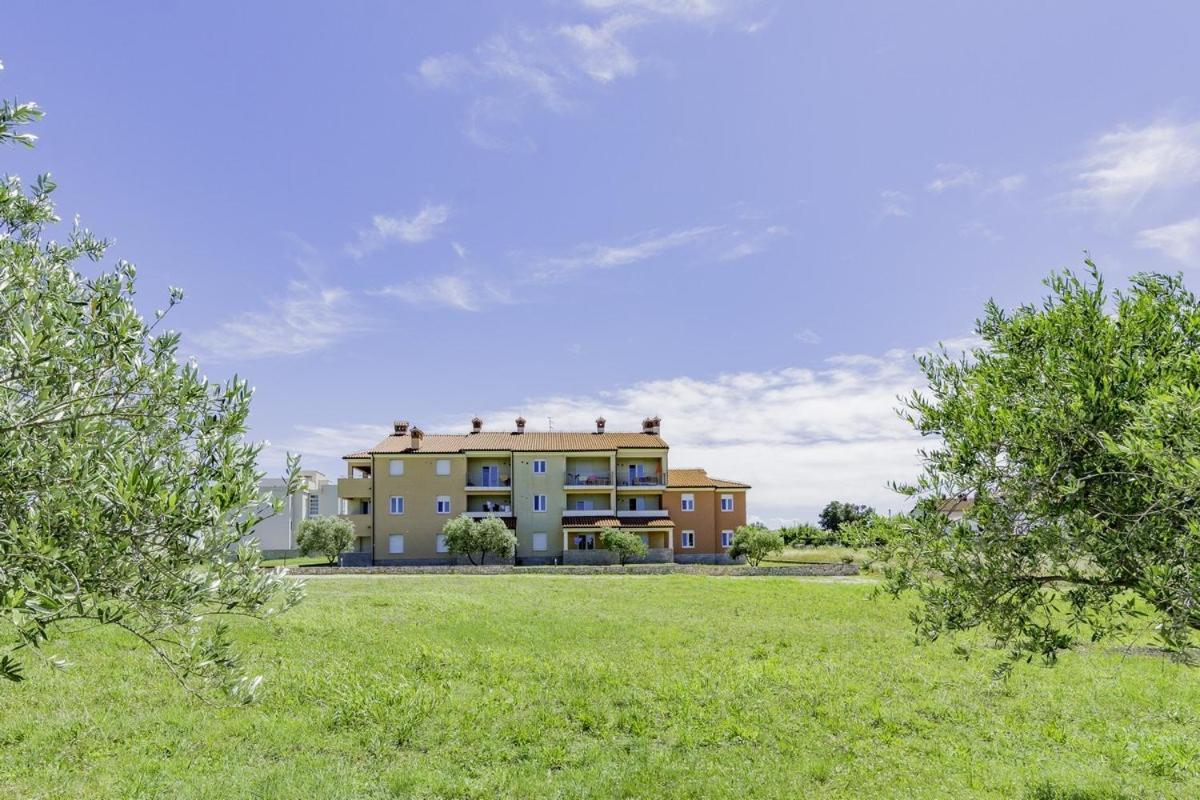 Apartments Monte Rosso Savudrija Exterior foto