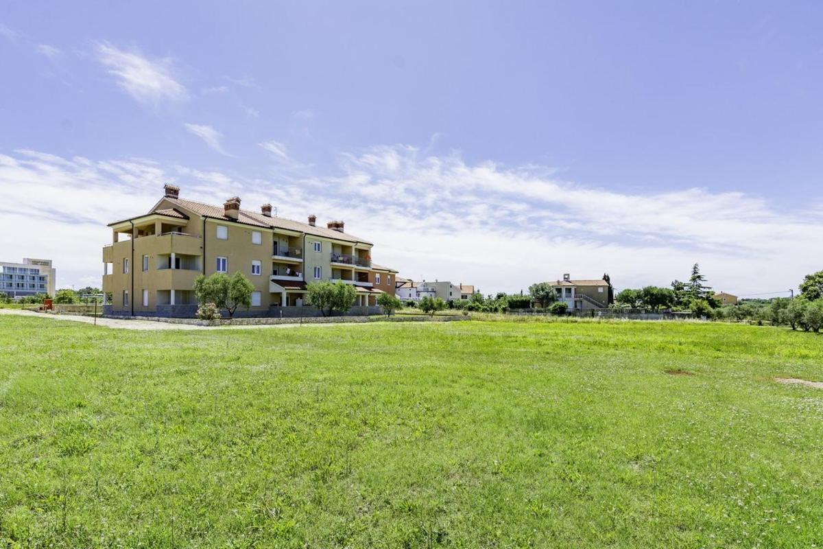 Apartments Monte Rosso Savudrija Exterior foto